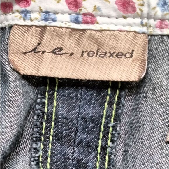 "I,e, relaxed" woman's jean skirt - Picture 5 of 7
